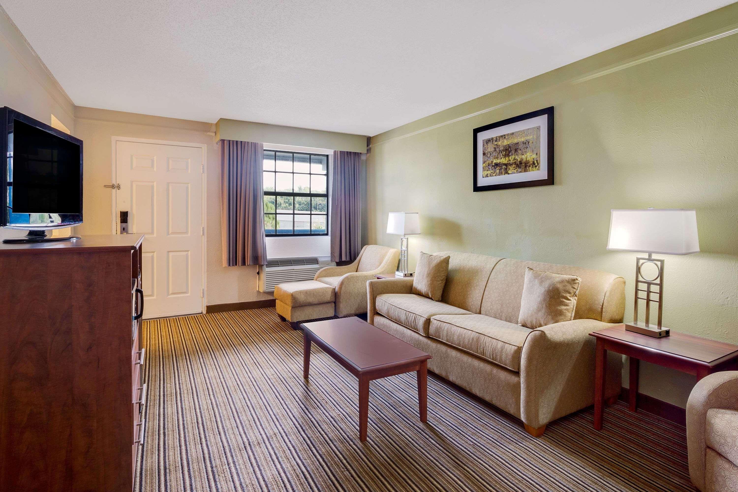 Baymont By Wyndham Jacksonville Orange Park Bagian luar foto