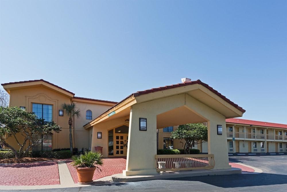 Baymont By Wyndham Jacksonville Orange Park Bagian luar foto