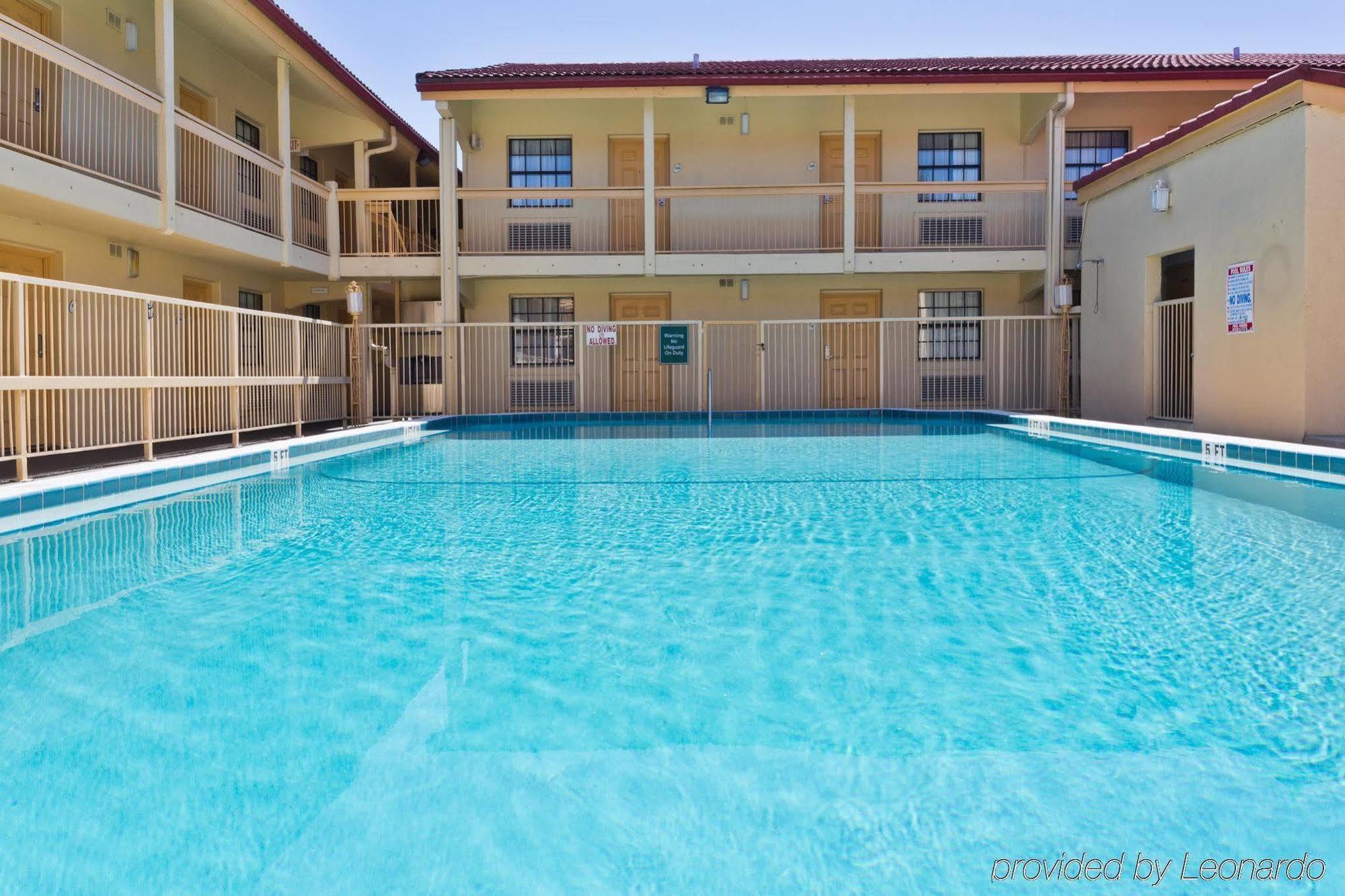 Baymont By Wyndham Jacksonville Orange Park Bagian luar foto