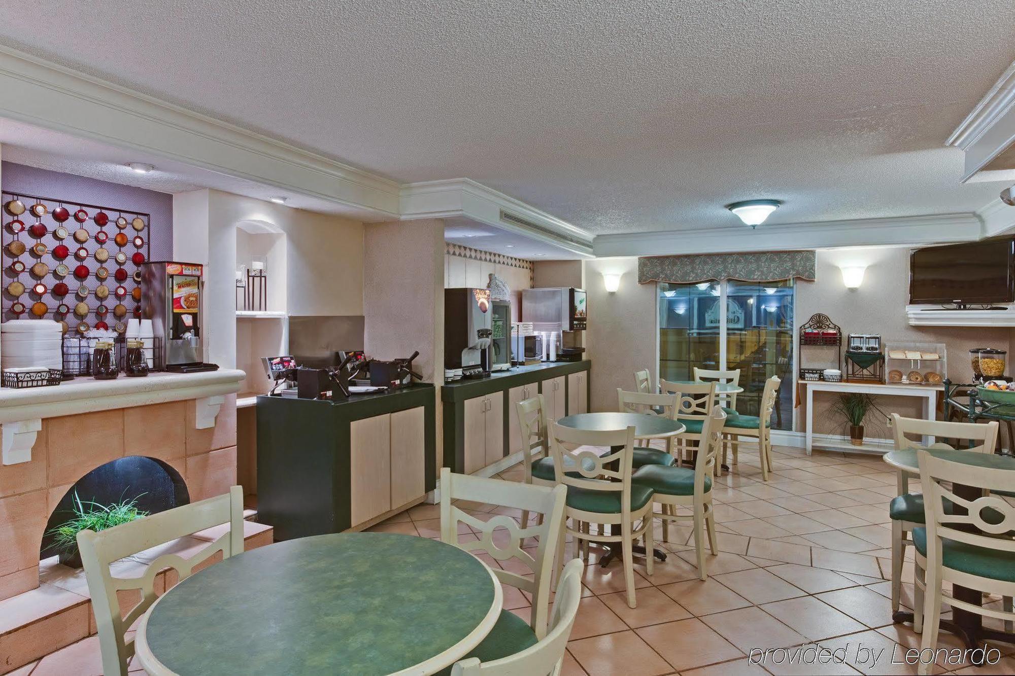 Baymont By Wyndham Jacksonville Orange Park Bagian luar foto